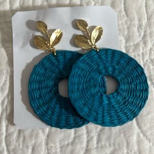 Beautiful earrings made of Paja Toquilla 100% straw weaved -made in Ecuador